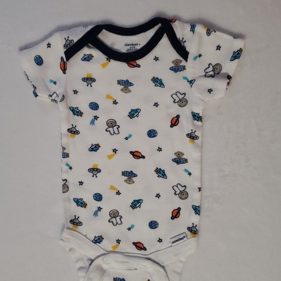 Gerber onesie lot - Picture 3 of 5